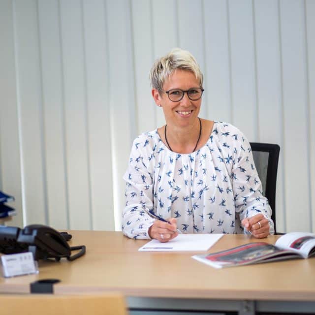 Marion Baumgartner - Autohaus Ressle Ludenhausen